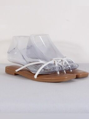 a new day White Strappy Toe-Loop Sandals with Tan Footbed NWT